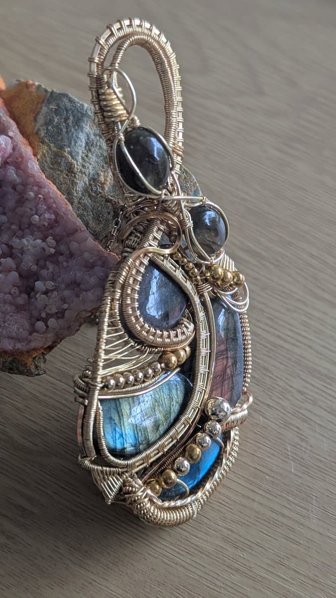 Labradorite Pendant pendant detail - view 5 of 6 by Loutan Beauty