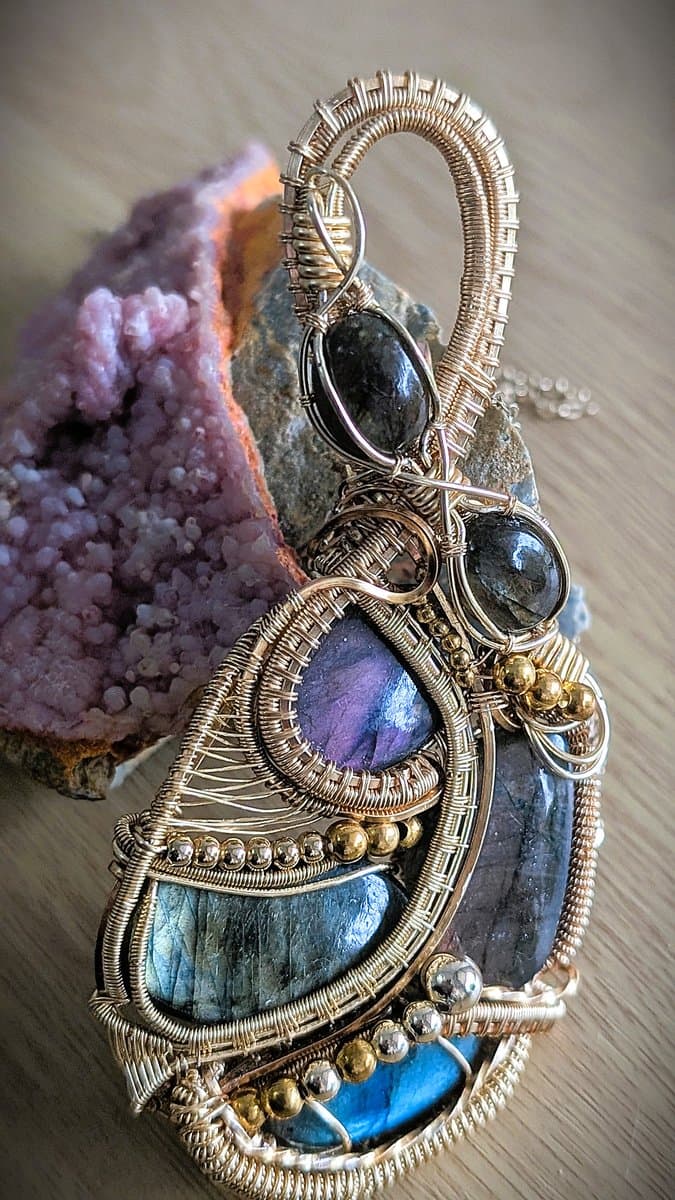 Labradorite Pendant pendant detail - view 3 of 6 by Loutan Beauty