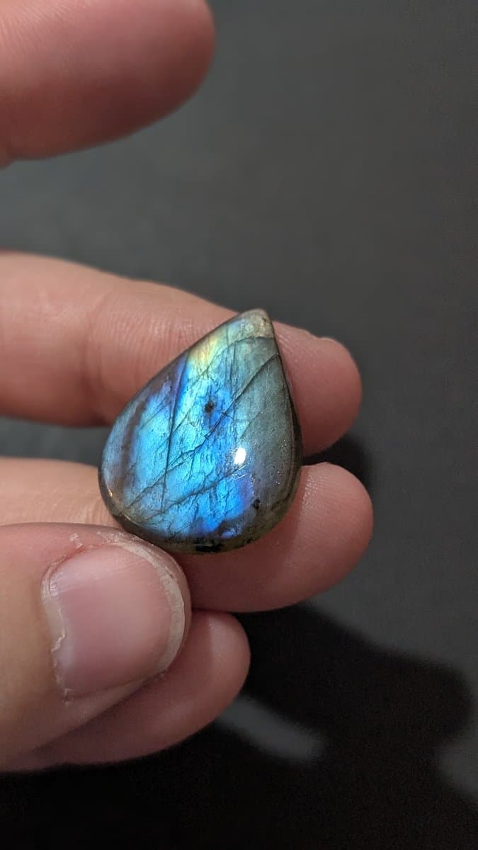 Blue/yellow Labradorite