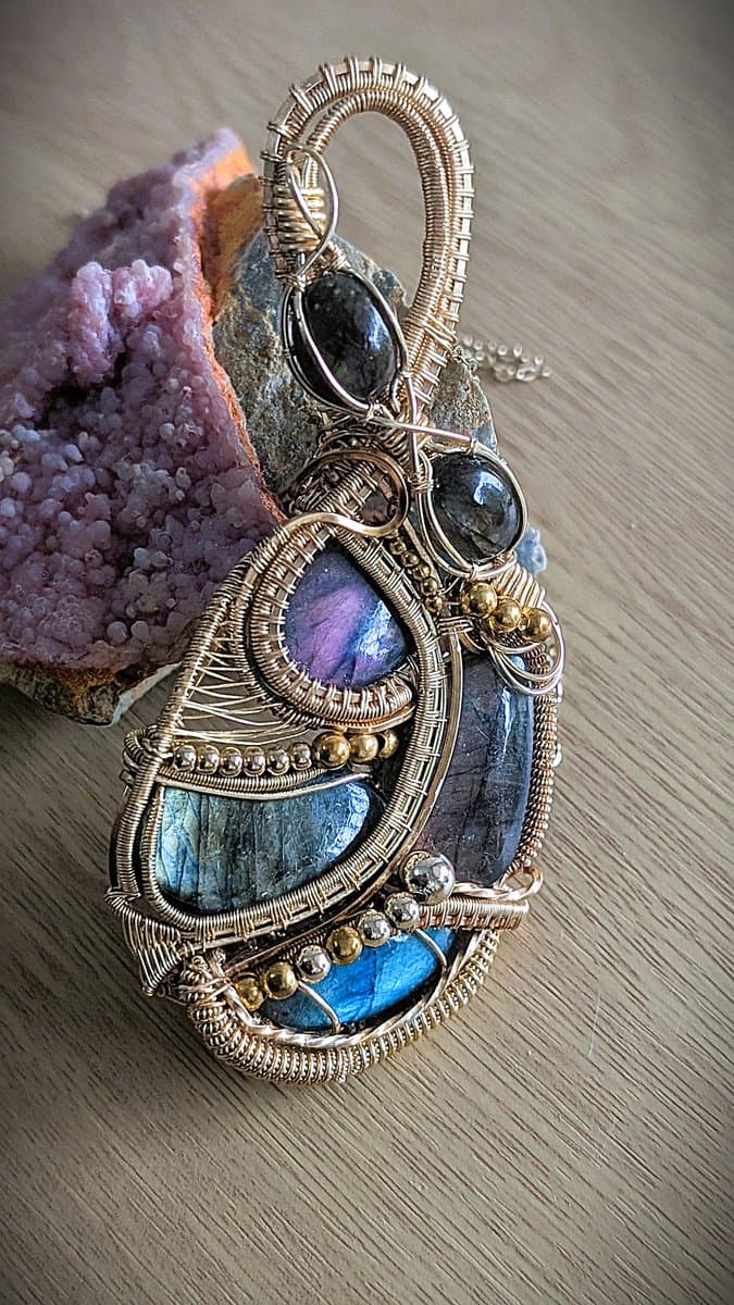 Labradorite Pendant pendant detail - view 4 of 6 by Loutan Beauty